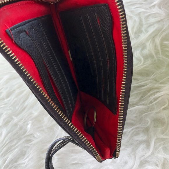 🌺leather wallet wristlet 🌺 - Picture 6 of 6